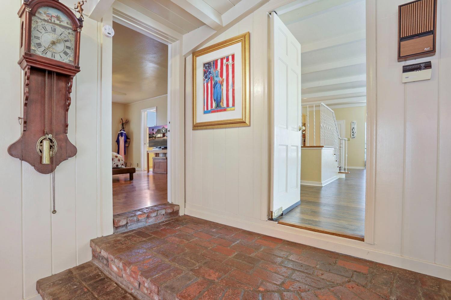 Detail Gallery Image 18 of 91 For 1900 W Lowell Ave, Tracy,  CA 95376 - 5 Beds | 3/1 Baths