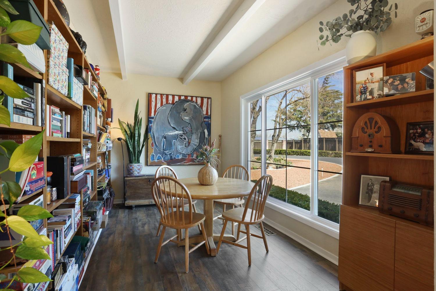 Detail Gallery Image 17 of 91 For 1900 W Lowell Ave, Tracy,  CA 95376 - 5 Beds | 3/1 Baths