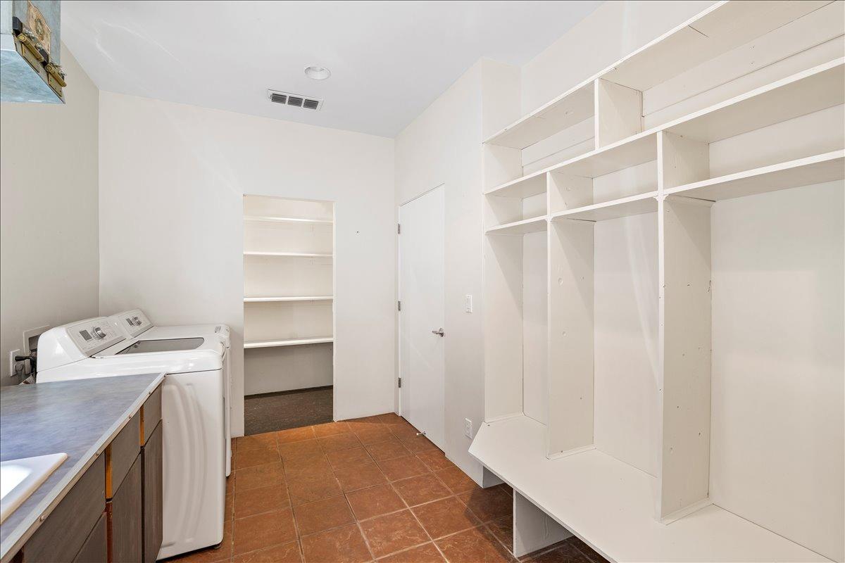Detail Gallery Image 15 of 80 For 4301 N Canyon Rd, Camino,  CA 95709 - 3 Beds | 3/1 Baths