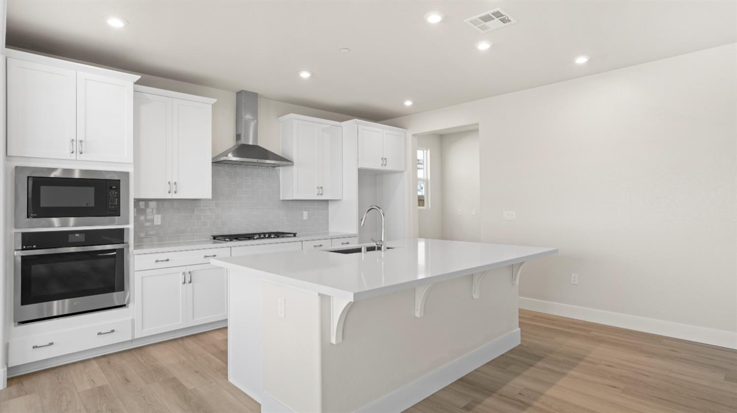 Detail Gallery Image 15 of 46 For 2519 Wisteria Dr, Lodi,  CA 95242 - 4 Beds | 3/1 Baths