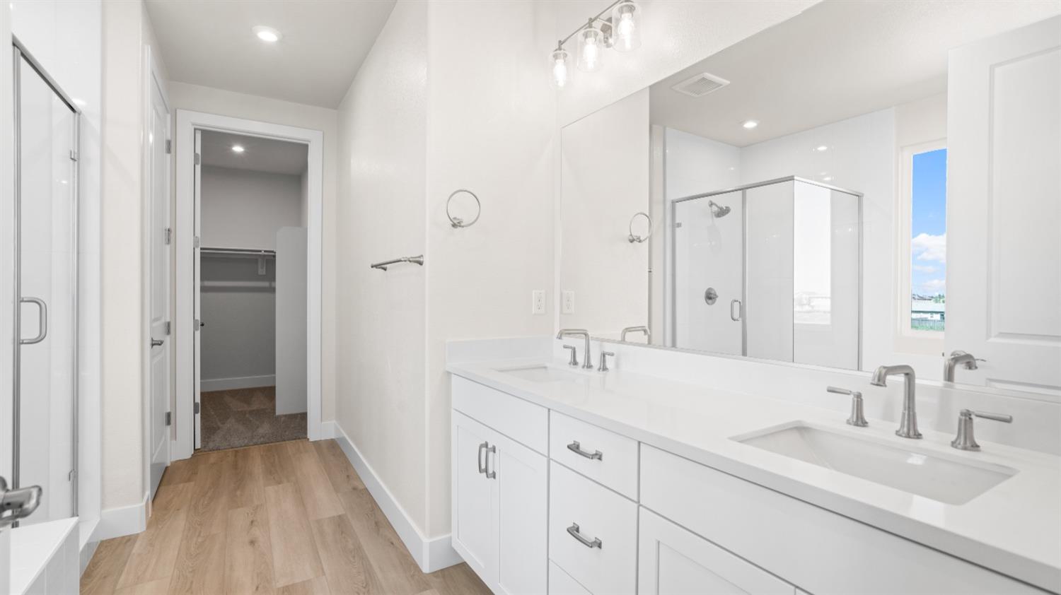 Detail Gallery Image 25 of 46 For 2519 Wisteria Dr, Lodi,  CA 95242 - 4 Beds | 3/1 Baths