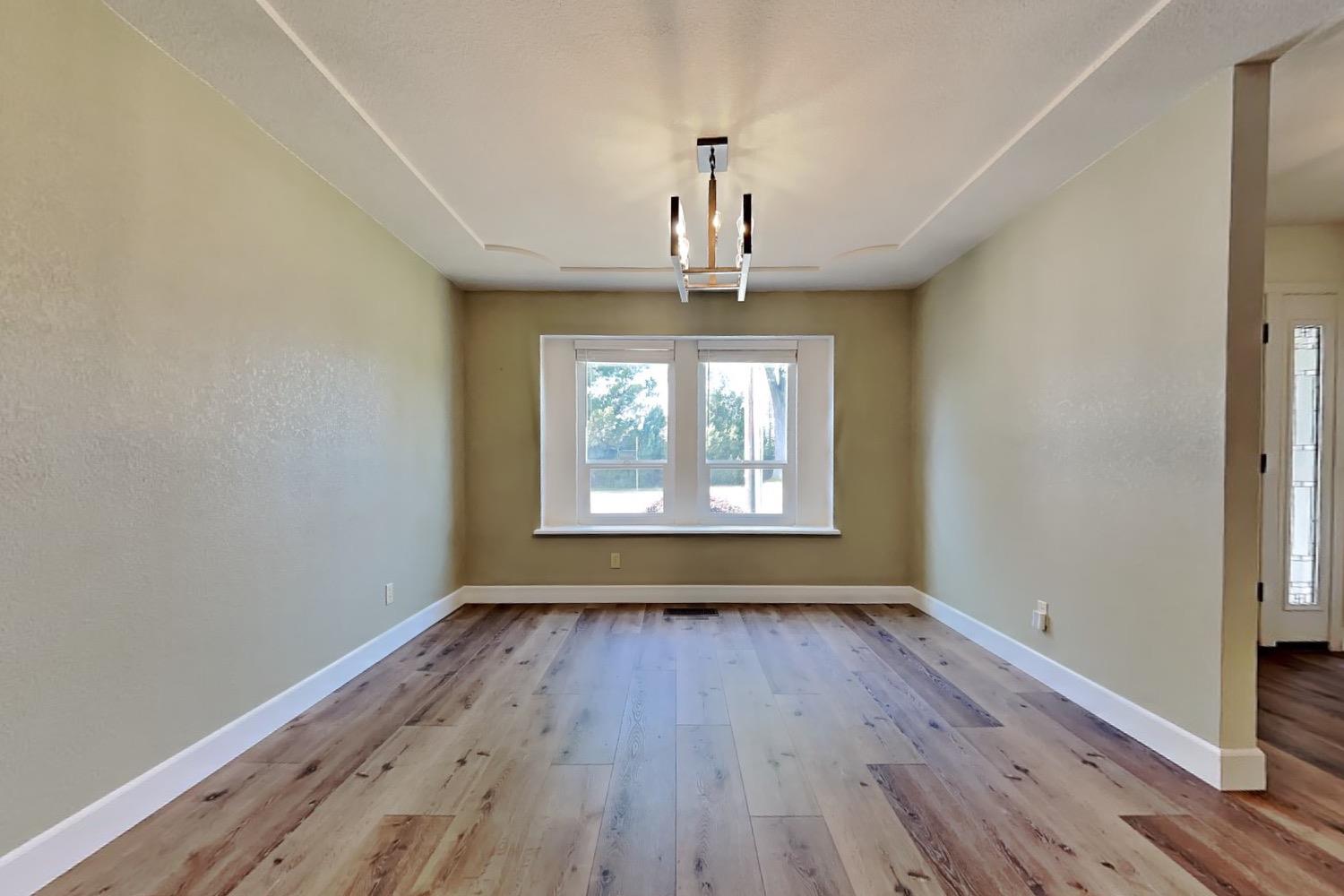 Detail Gallery Image 18 of 92 For 2100 Sherwood - a Ave, Modesto,  CA 95350 - 3 Beds | 2/1 Baths