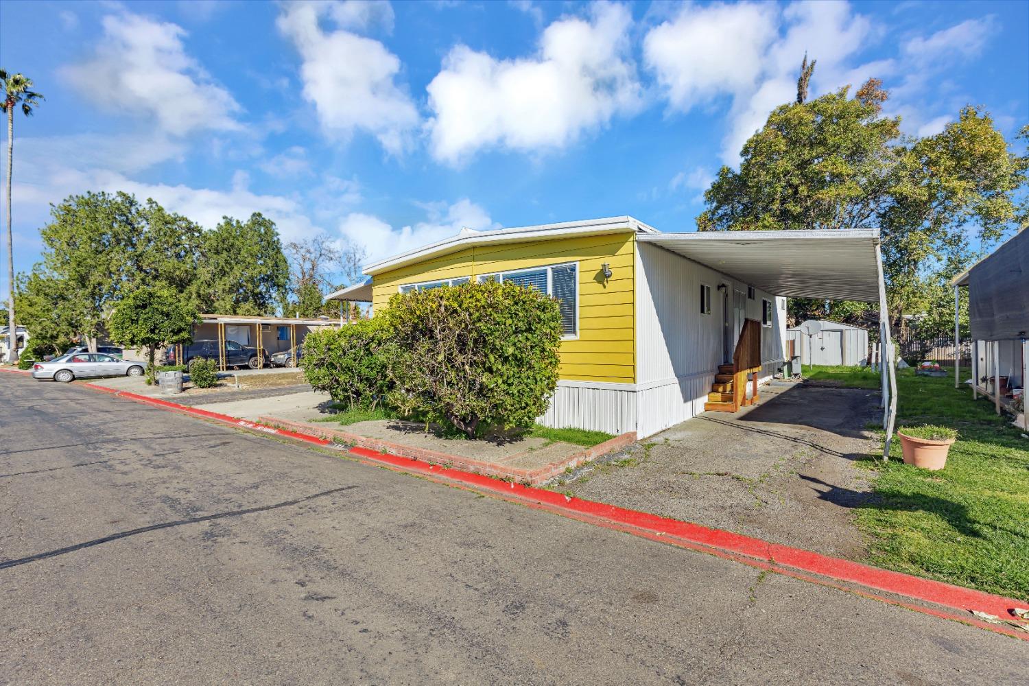 Detail Gallery Image 4 of 30 For 4900 N Highway 99 151, Stockton,  CA 95212 - 3 Beds | 2 Baths