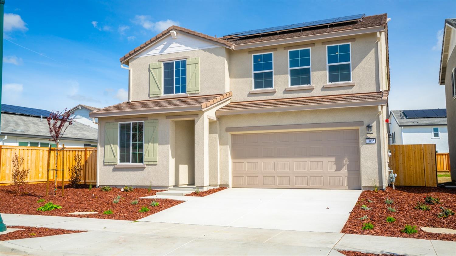 Detail Gallery Image 1 of 43 For 1095 Jarupa Dr, Lathrop,  CA 95330 - 4 Beds | 2 Baths