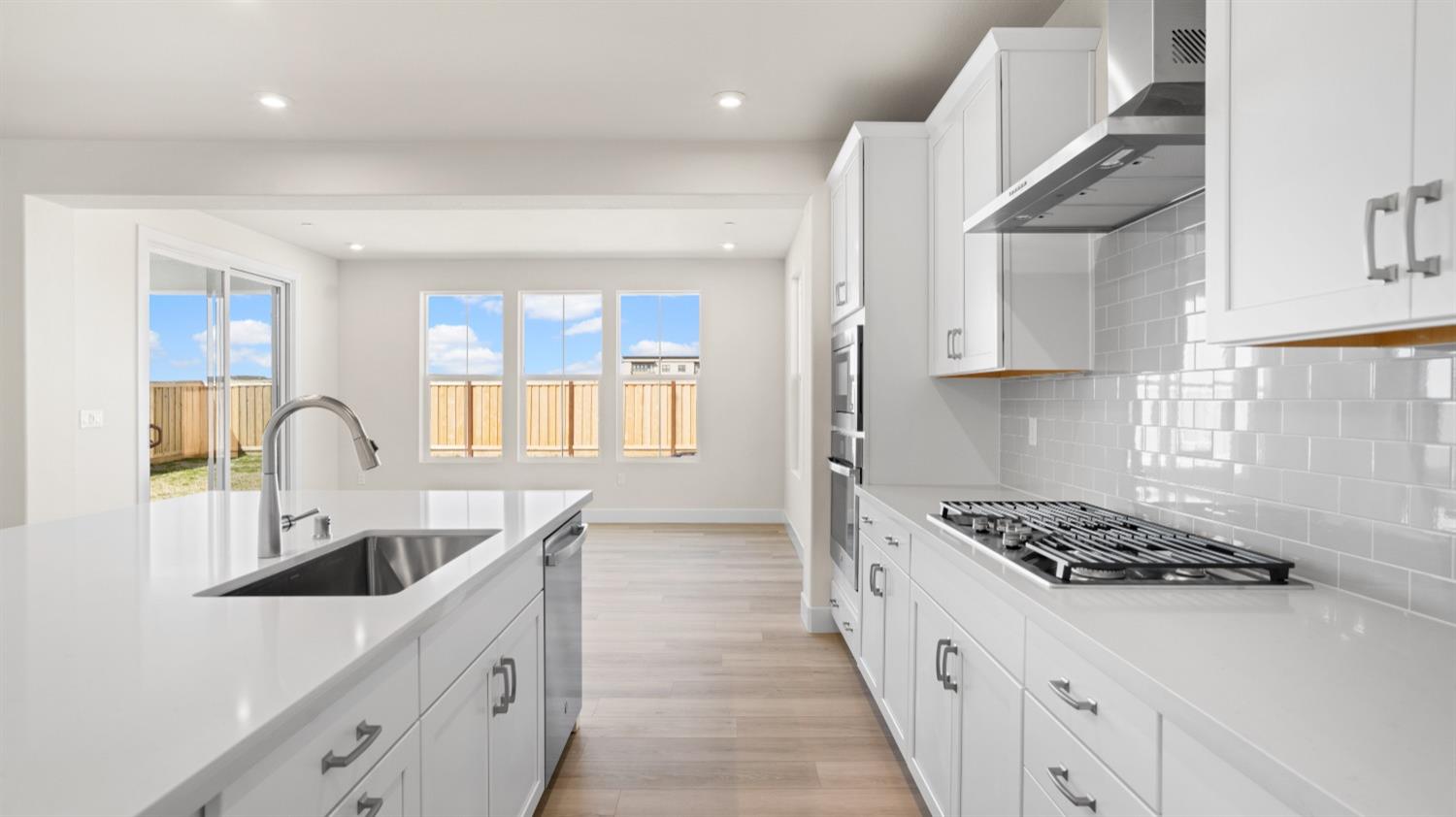 Detail Gallery Image 17 of 46 For 2519 Wisteria Dr, Lodi,  CA 95242 - 4 Beds | 3/1 Baths