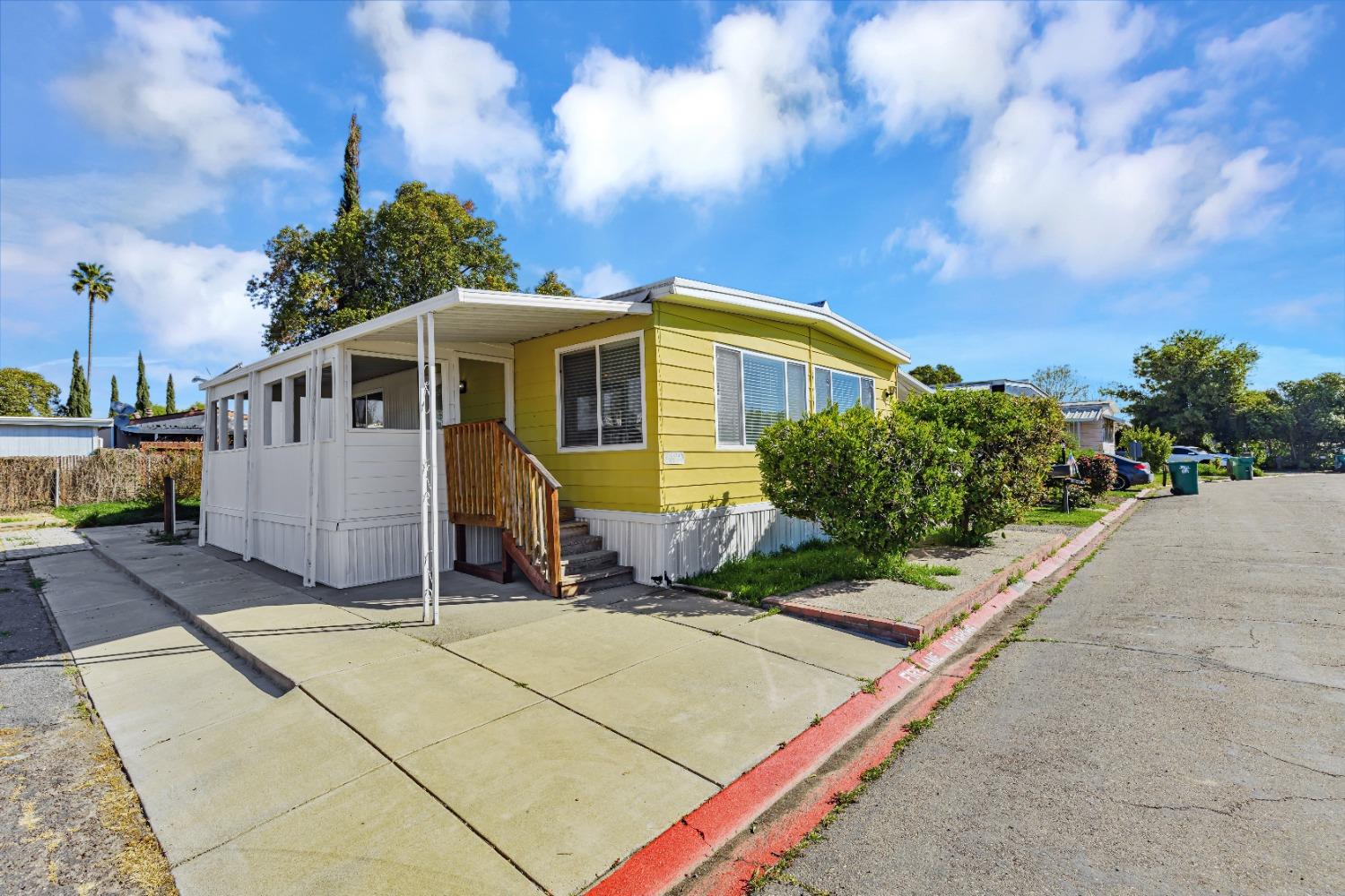 Detail Gallery Image 5 of 30 For 4900 N Highway 99 151, Stockton,  CA 95212 - 3 Beds | 2 Baths