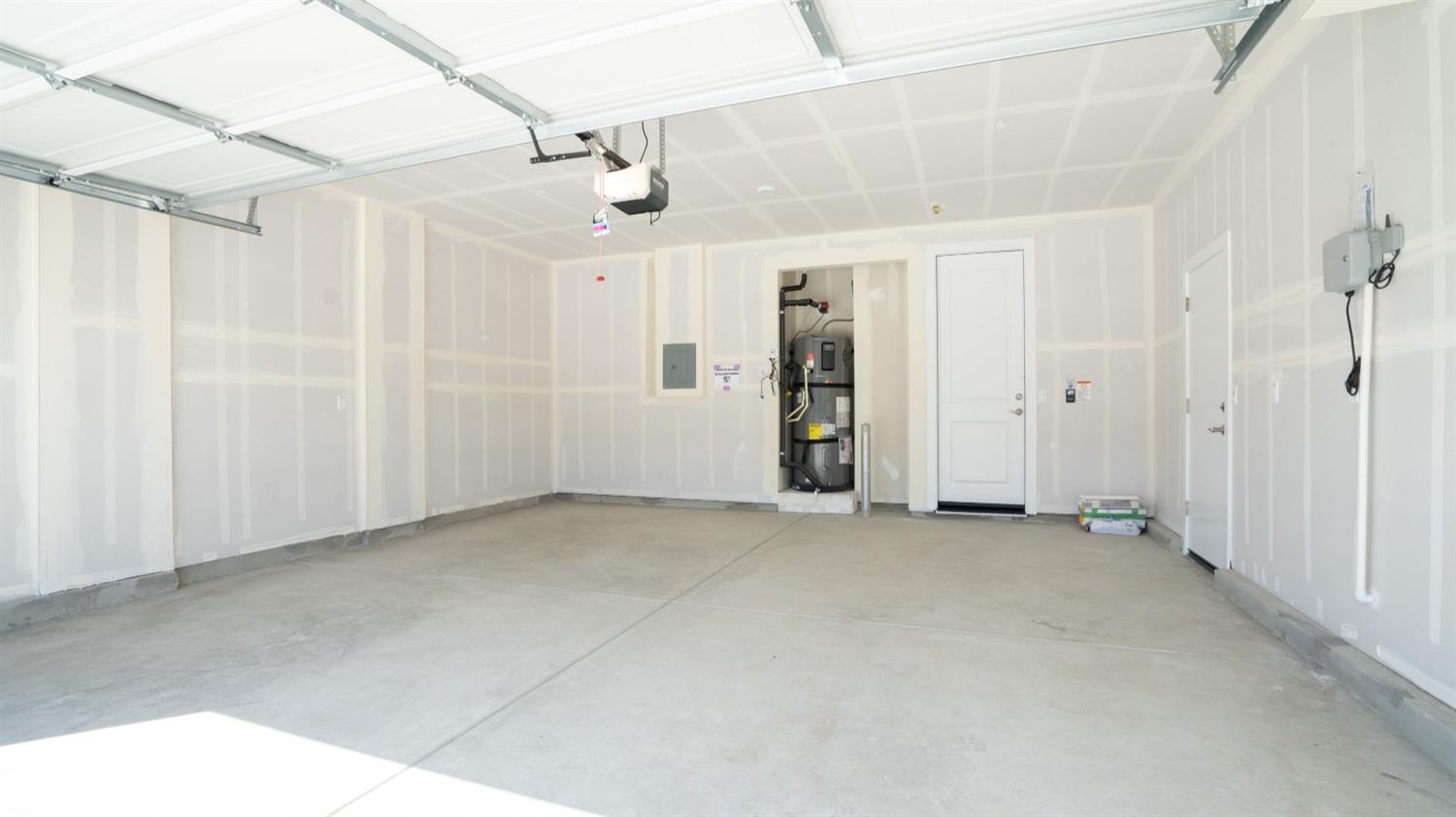 Detail Gallery Image 40 of 46 For 2519 Wisteria Dr, Lodi,  CA 95242 - 4 Beds | 3/1 Baths