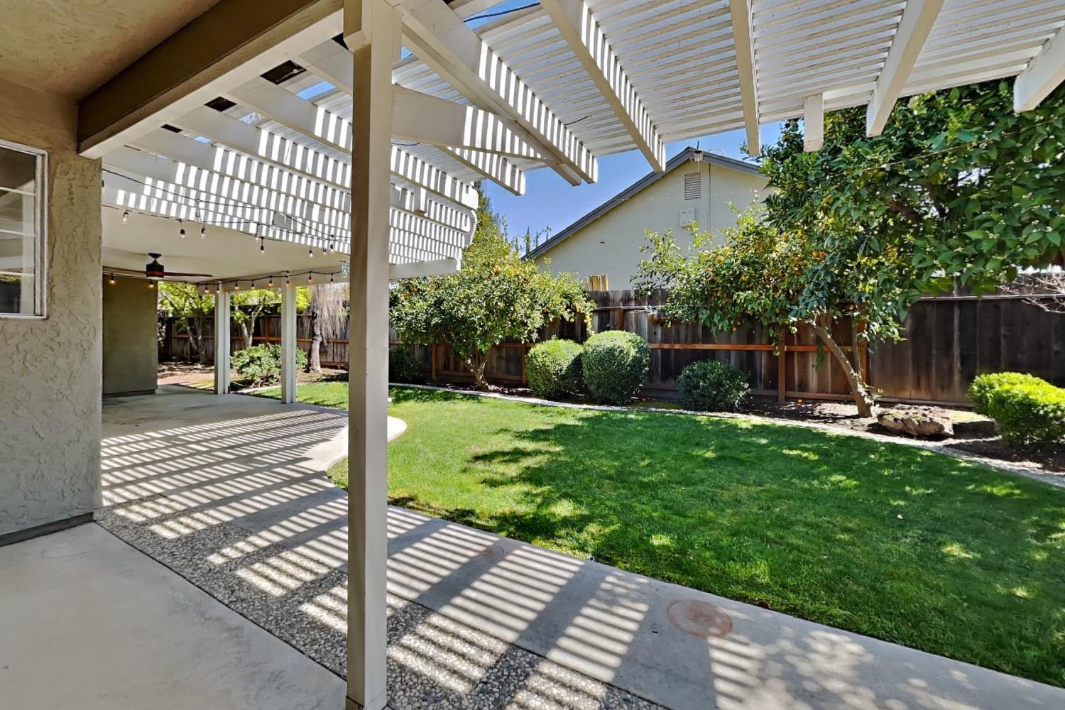 Detail Gallery Image 82 of 92 For 2100 Sherwood - a Ave, Modesto,  CA 95350 - 3 Beds | 2/1 Baths