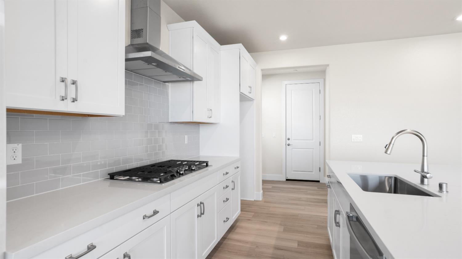 Detail Gallery Image 16 of 46 For 2519 Wisteria Dr, Lodi,  CA 95242 - 4 Beds | 3/1 Baths