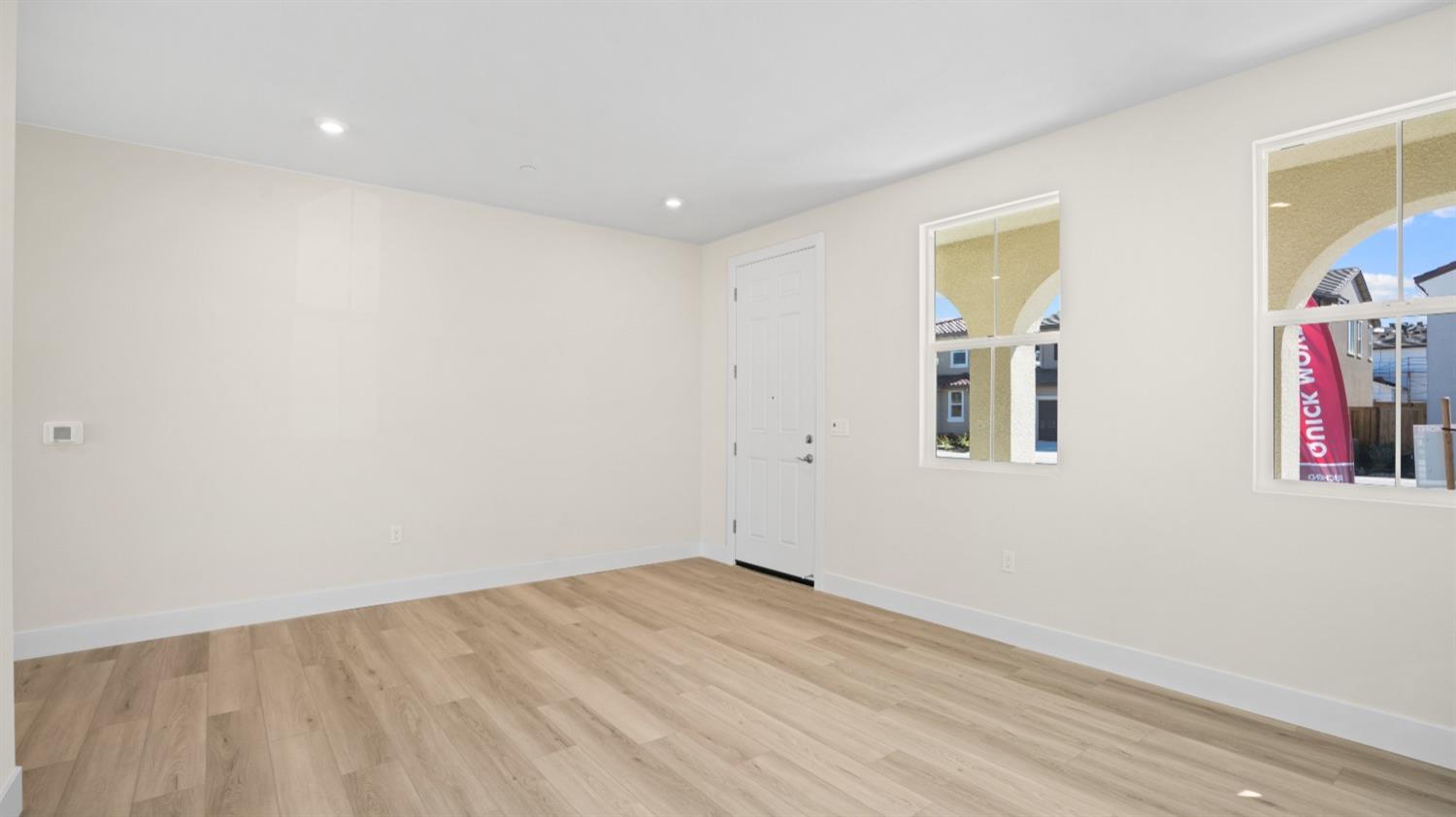 Detail Gallery Image 6 of 46 For 2519 Wisteria Dr, Lodi,  CA 95242 - 4 Beds | 3/1 Baths