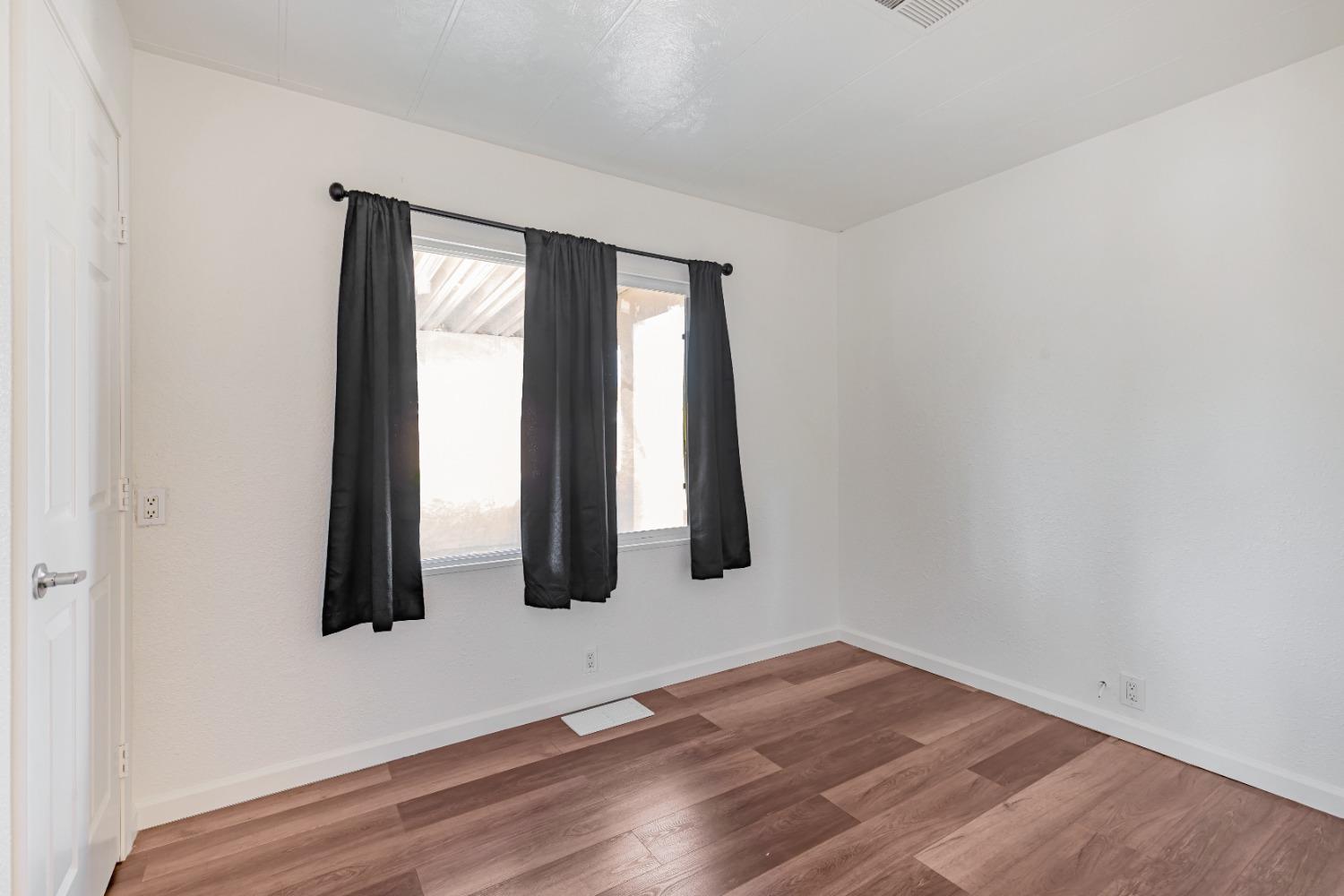 Detail Gallery Image 14 of 30 For 4900 N Highway 99 151, Stockton,  CA 95212 - 3 Beds | 2 Baths