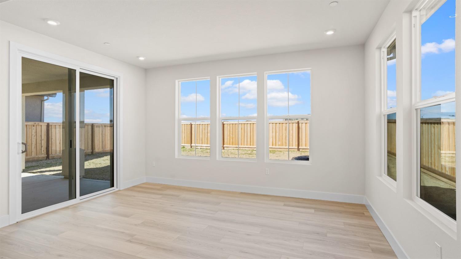 Detail Gallery Image 19 of 46 For 2519 Wisteria Dr, Lodi,  CA 95242 - 4 Beds | 3/1 Baths