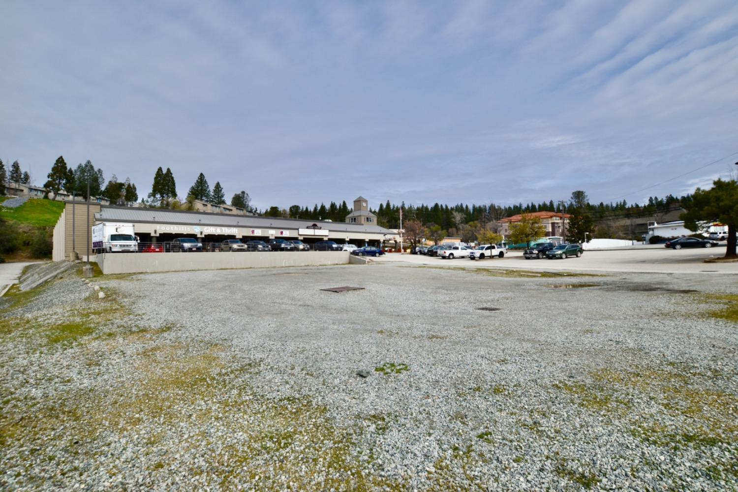 Detail Gallery Image 7 of 14 For 840 E Main St, Grass Valley,  CA 95945 - – Beds | – Baths