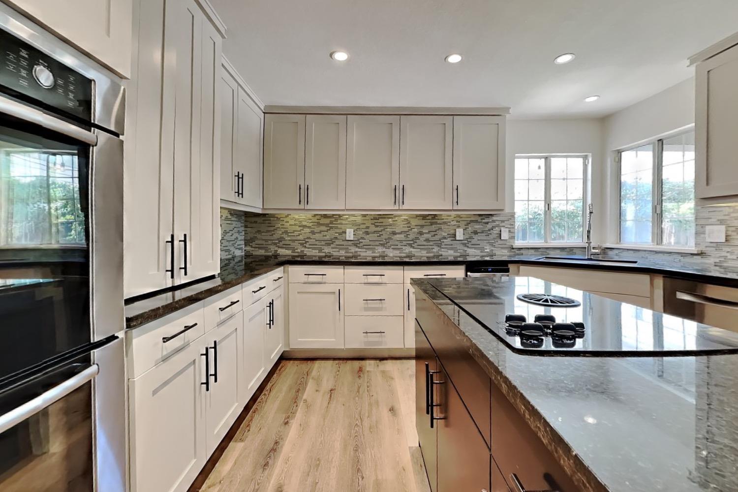 Detail Gallery Image 32 of 92 For 2100 Sherwood - a Ave, Modesto,  CA 95350 - 3 Beds | 2/1 Baths