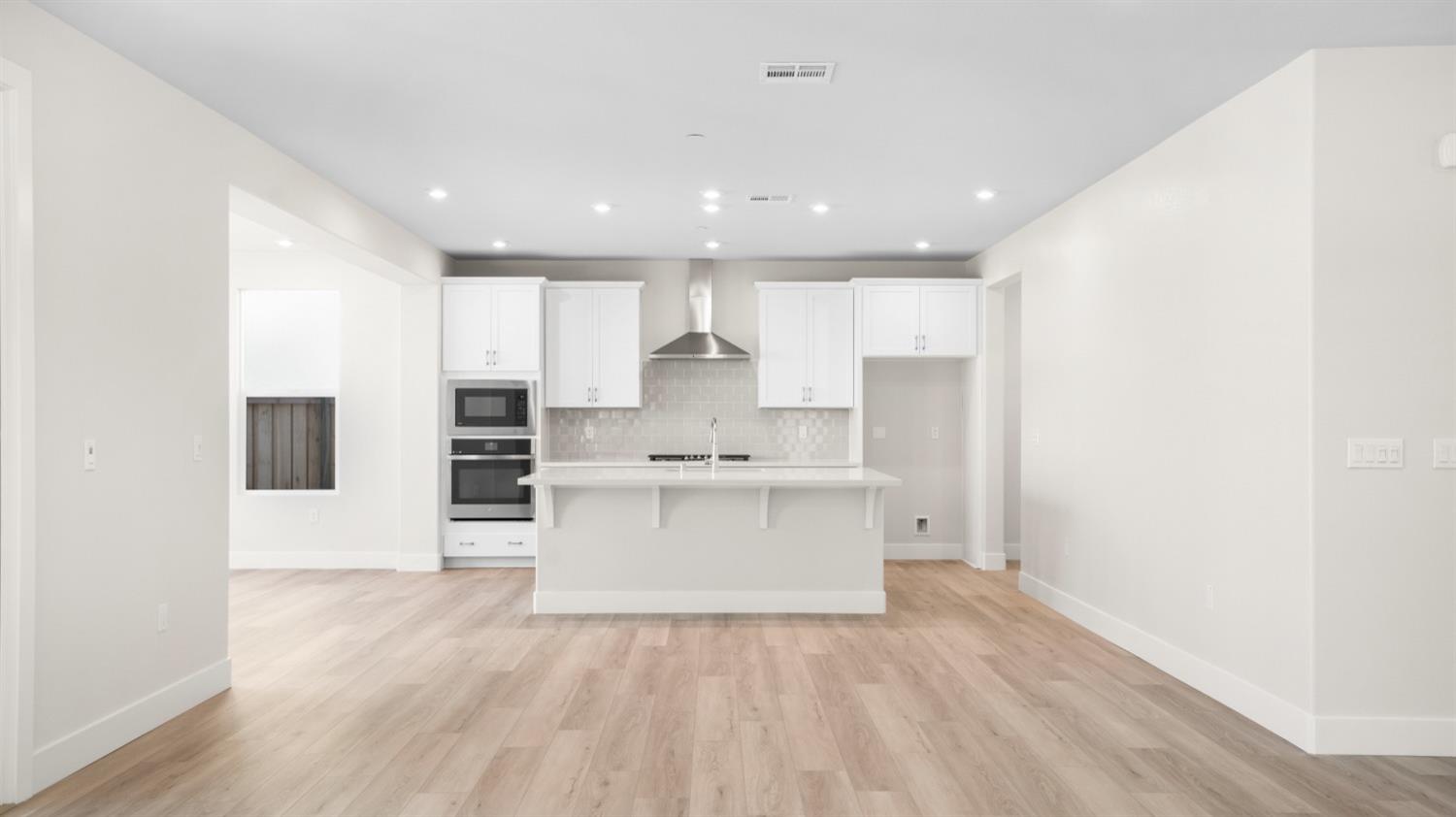 Detail Gallery Image 9 of 46 For 2519 Wisteria Dr, Lodi,  CA 95242 - 4 Beds | 3/1 Baths