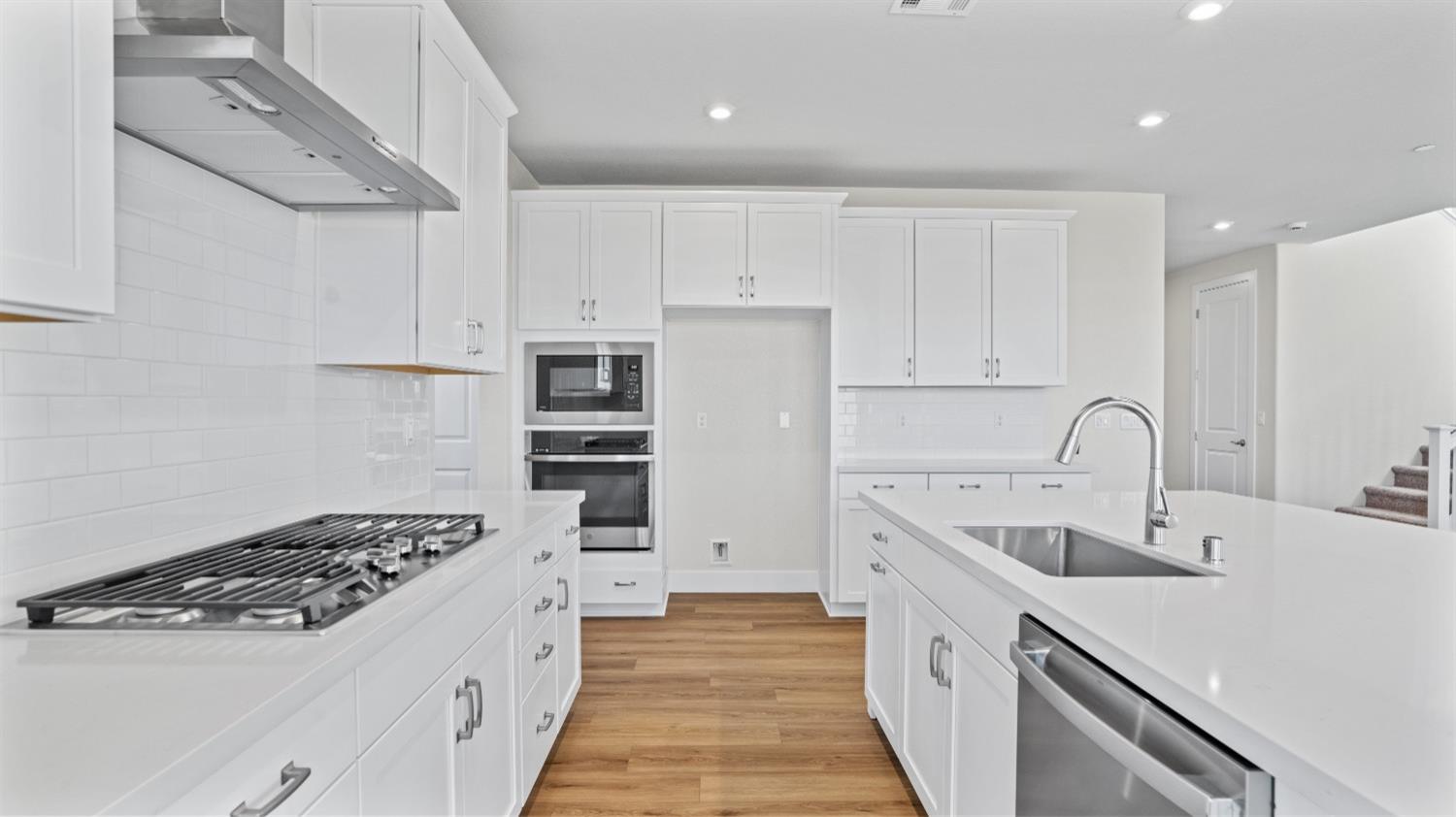 Detail Gallery Image 17 of 42 For 2507 Wisteria Dr, Lodi,  CA 95242 - 4 Beds | 3 Baths