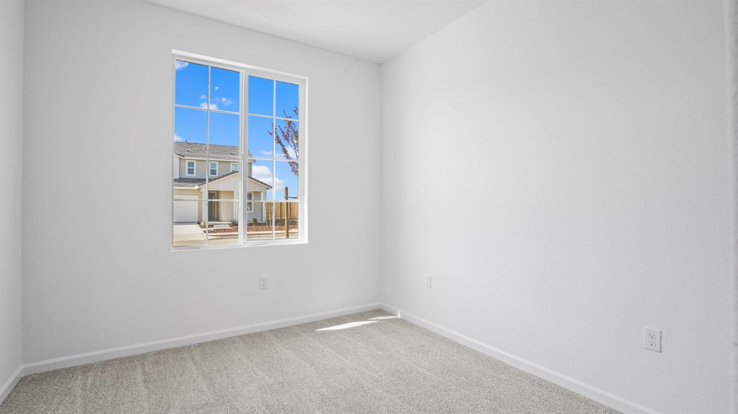 Detail Gallery Image 7 of 43 For 1095 Jarupa Dr, Lathrop,  CA 95330 - 4 Beds | 2 Baths