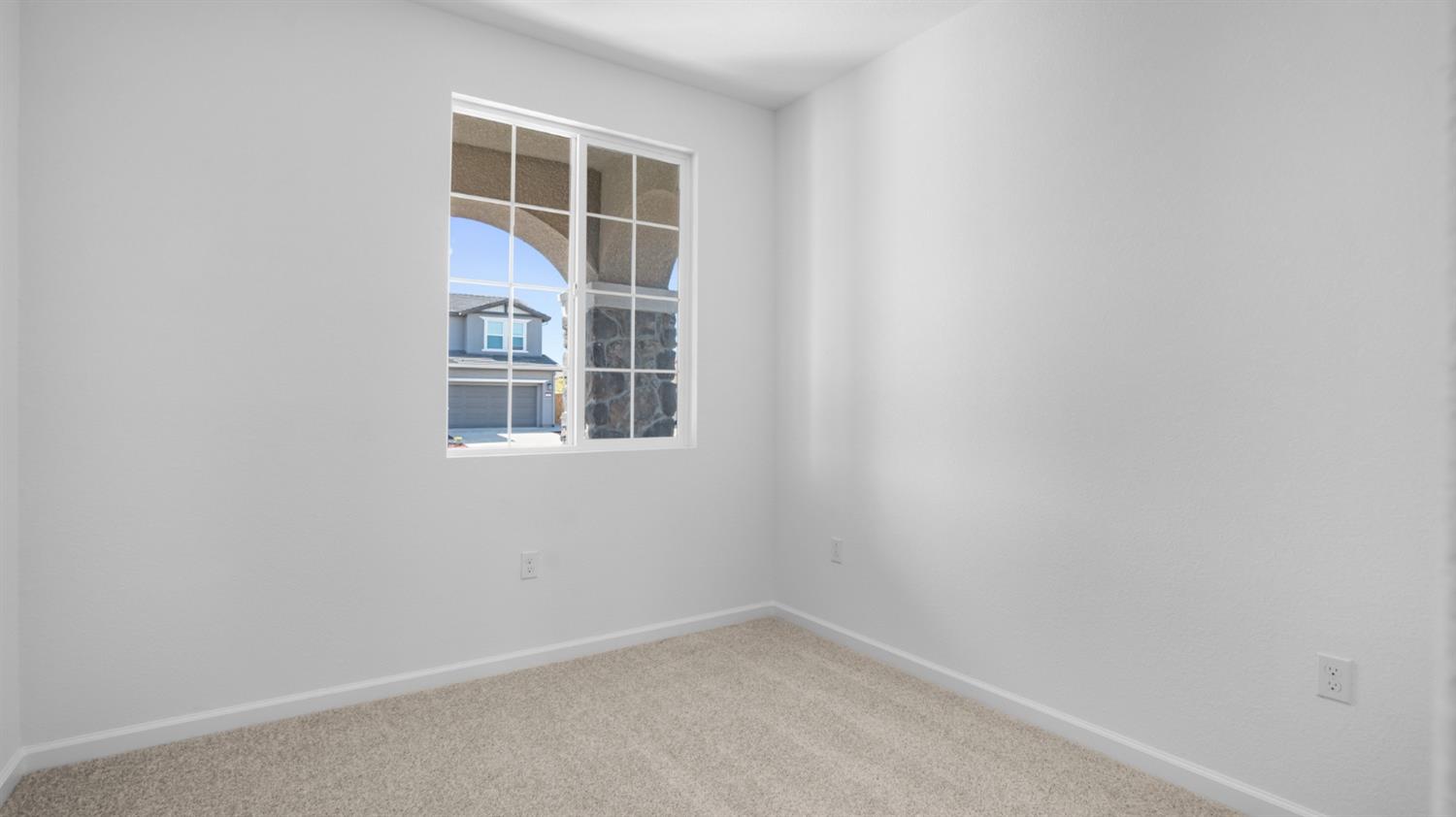 Detail Gallery Image 7 of 37 For 715 Estancia St, Lathrop,  CA 95330 - 4 Beds | 3 Baths