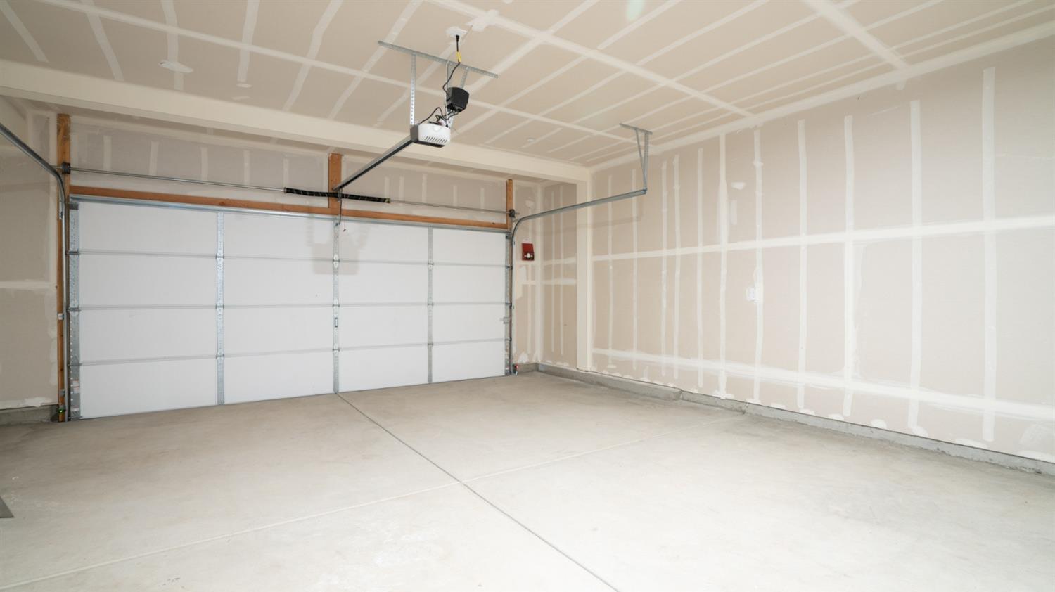 Detail Gallery Image 38 of 43 For 1095 Jarupa Dr, Lathrop,  CA 95330 - 4 Beds | 2 Baths