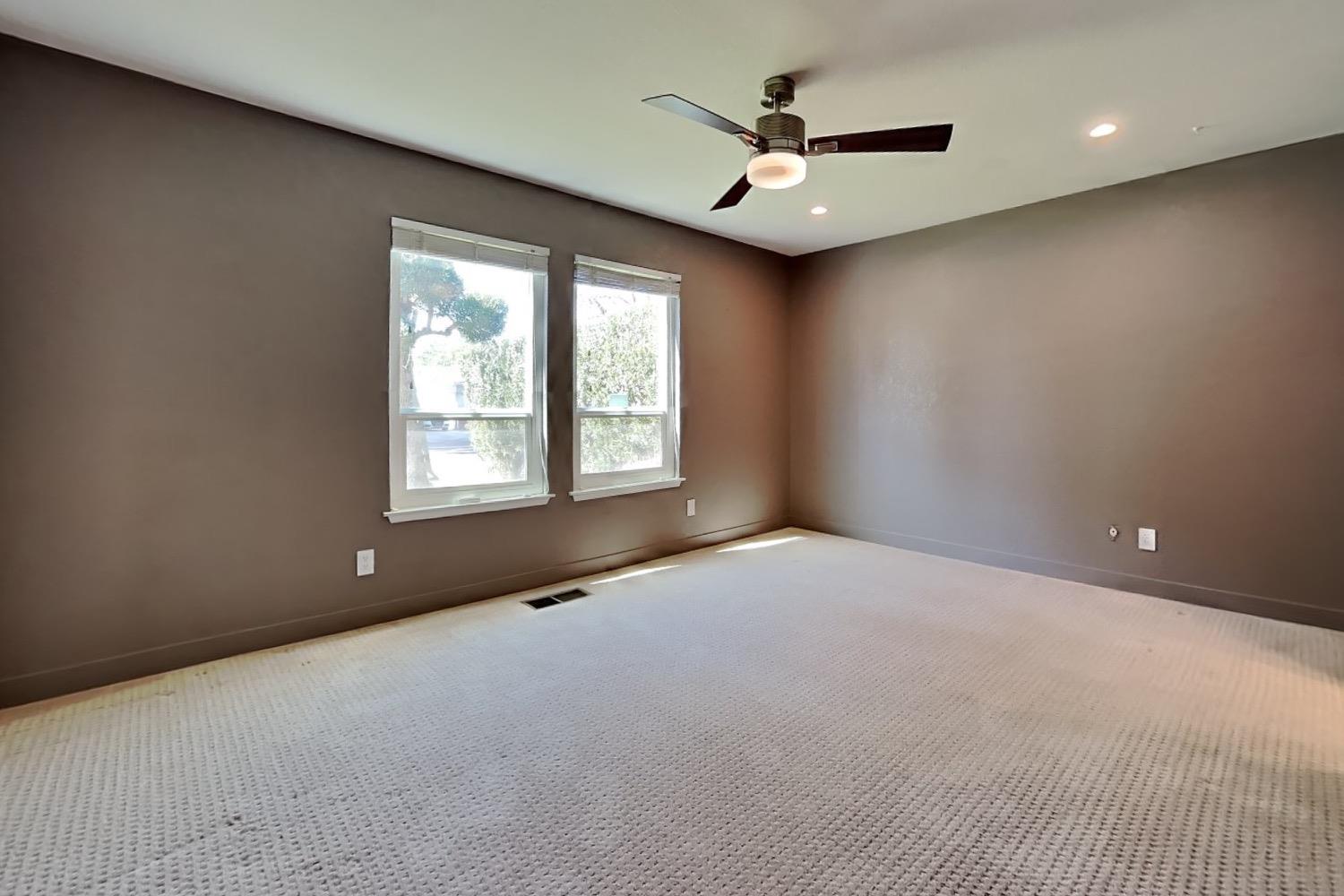 Detail Gallery Image 56 of 92 For 2100 Sherwood - a Ave, Modesto,  CA 95350 - 3 Beds | 2/1 Baths