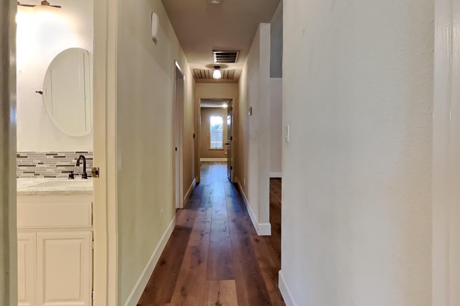 Detail Gallery Image 54 of 92 For 2100 Sherwood - a Ave, Modesto,  CA 95350 - 3 Beds | 2/1 Baths