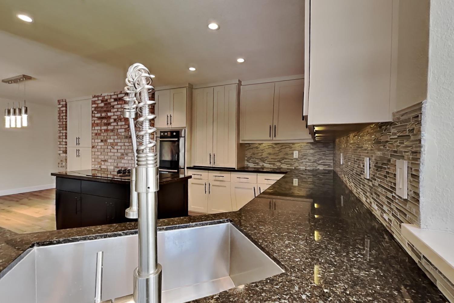 Detail Gallery Image 36 of 92 For 2100 Sherwood - a Ave, Modesto,  CA 95350 - 3 Beds | 2/1 Baths