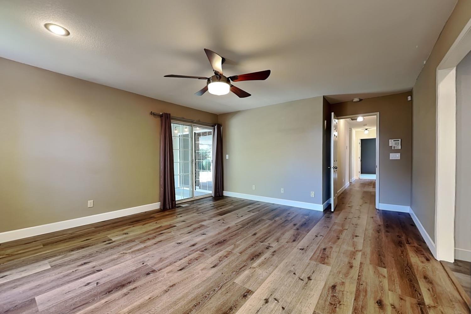 Detail Gallery Image 68 of 92 For 2100 Sherwood - a Ave, Modesto,  CA 95350 - 3 Beds | 2/1 Baths