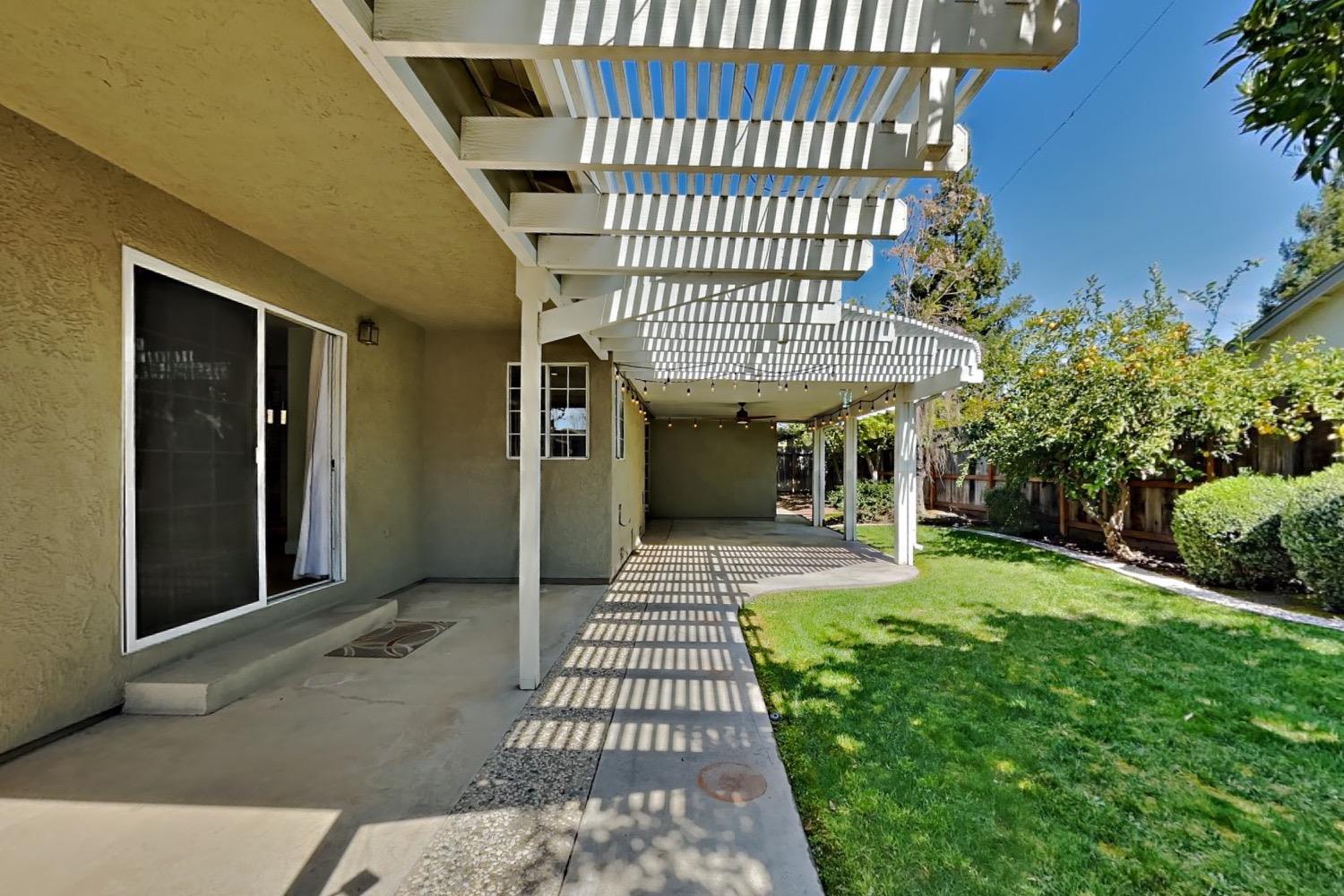 Detail Gallery Image 84 of 92 For 2100 Sherwood - a Ave, Modesto,  CA 95350 - 3 Beds | 2/1 Baths