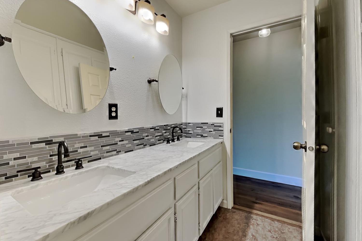 Detail Gallery Image 60 of 92 For 2100 Sherwood - a Ave, Modesto,  CA 95350 - 3 Beds | 2/1 Baths