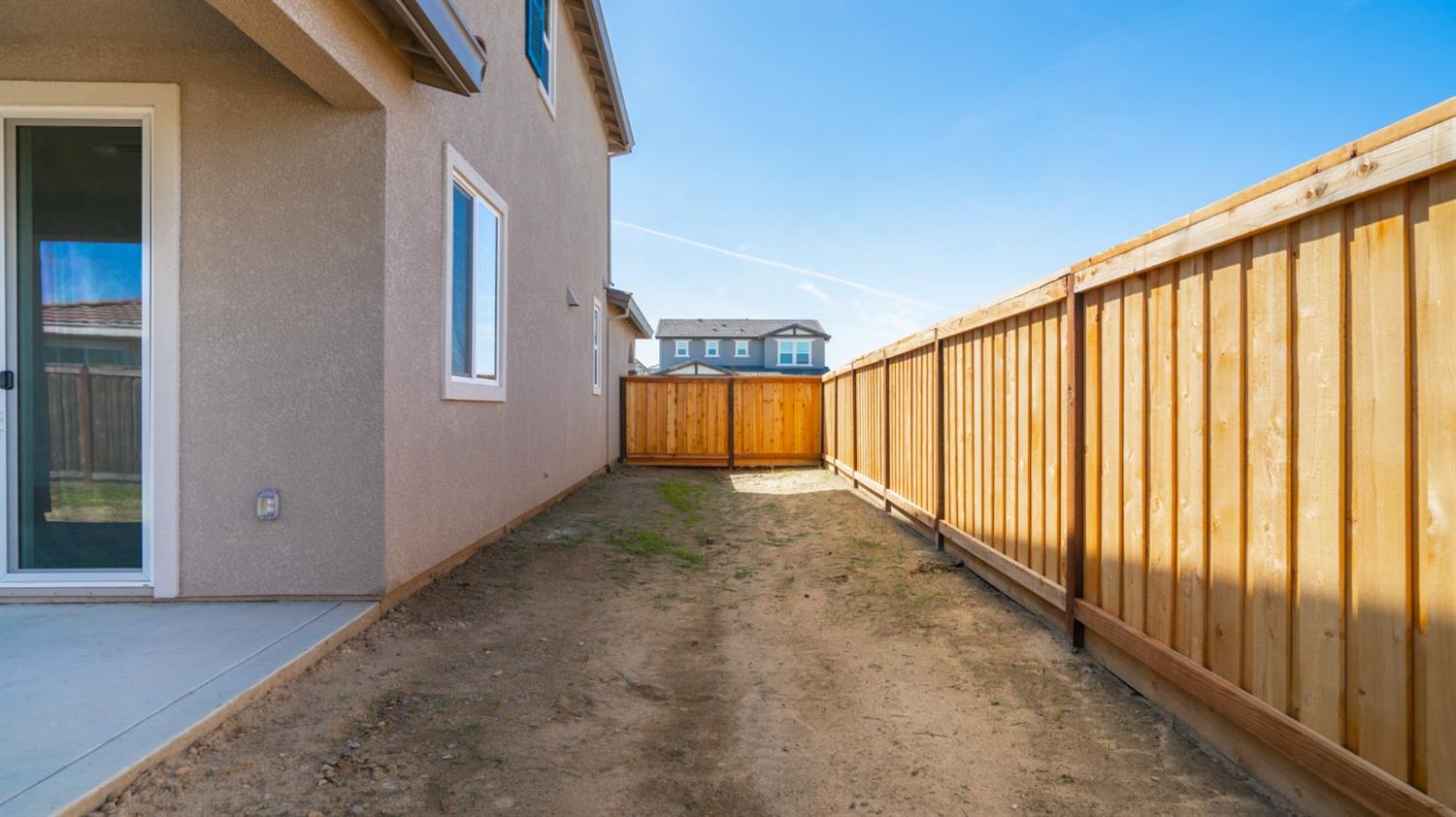 Detail Gallery Image 35 of 37 For 715 Estancia St, Lathrop,  CA 95330 - 4 Beds | 3 Baths