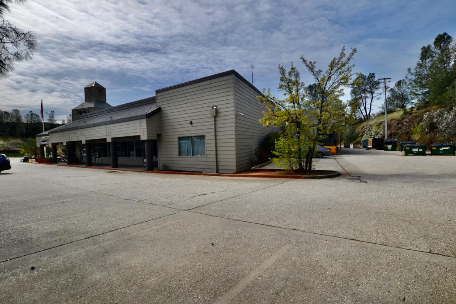 Detail Gallery Image 9 of 14 For 840 E Main St, Grass Valley,  CA 95945 - – Beds | – Baths