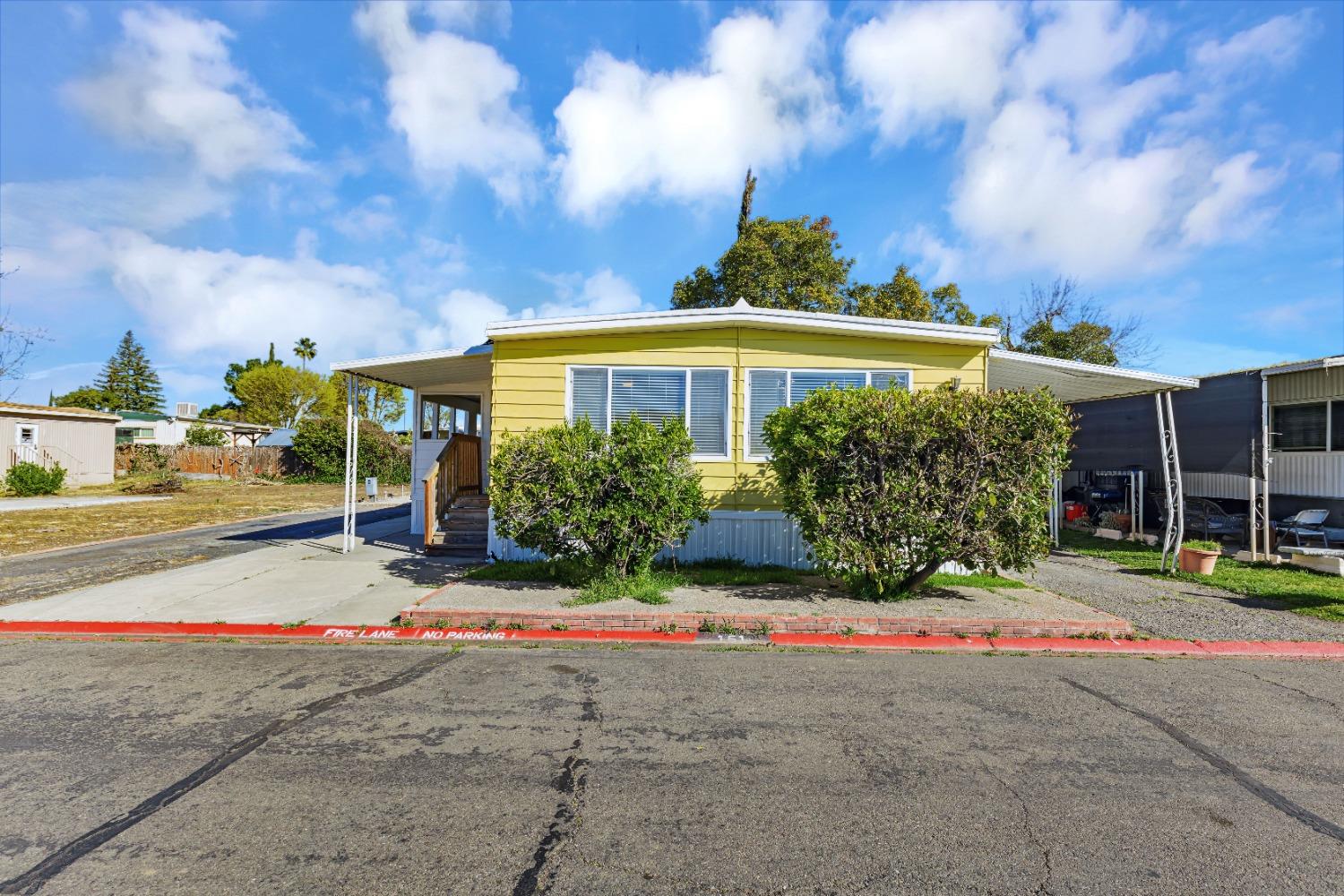 Detail Gallery Image 2 of 30 For 4900 N Highway 99 151, Stockton,  CA 95212 - 3 Beds | 2 Baths
