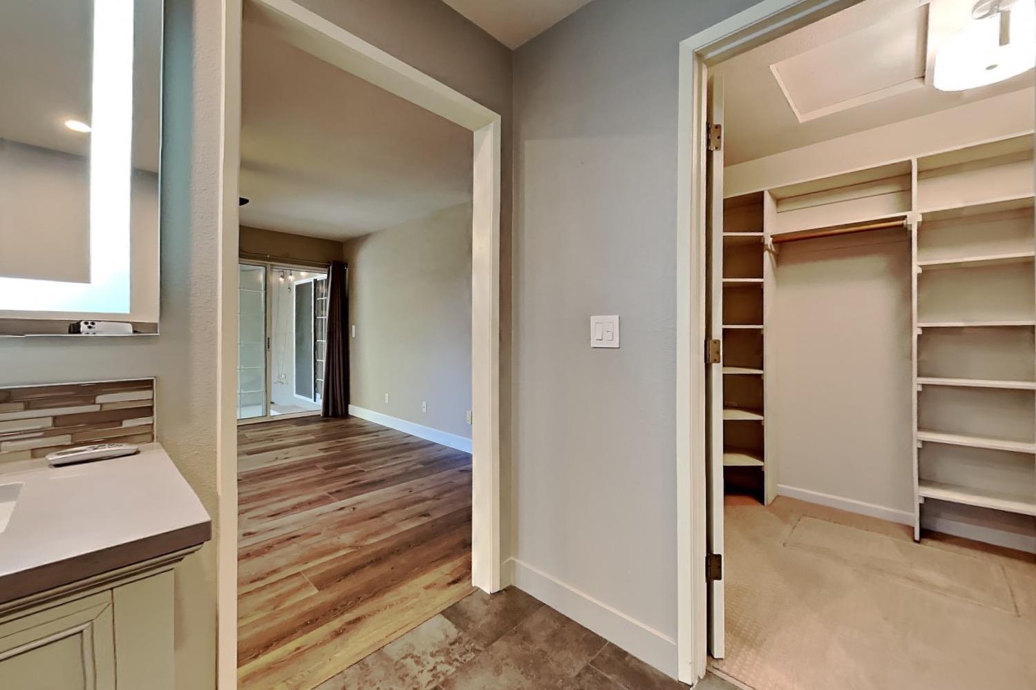 Detail Gallery Image 69 of 92 For 2100 Sherwood - a Ave, Modesto,  CA 95350 - 3 Beds | 2/1 Baths