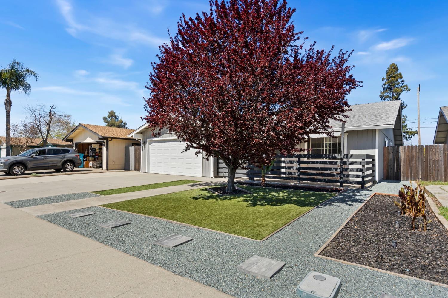 Detail Gallery Image 2 of 30 For 3540 Granby Dr, Sacramento,  CA 95827 - 3 Beds | 2 Baths