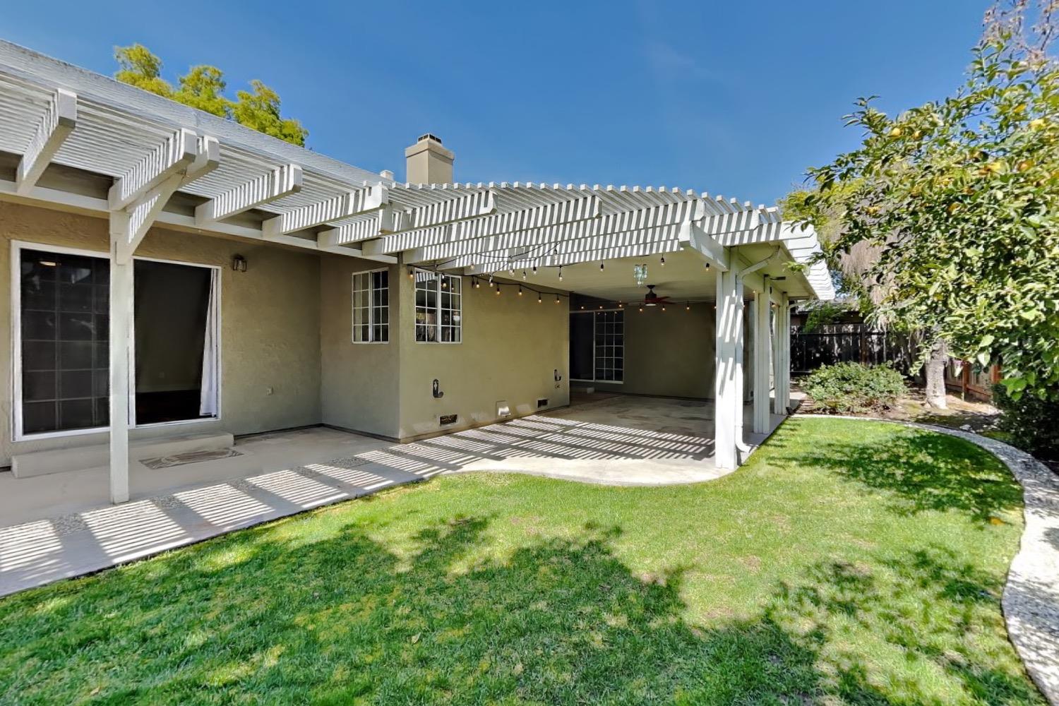 Detail Gallery Image 88 of 92 For 2100 Sherwood - a Ave, Modesto,  CA 95350 - 3 Beds | 2/1 Baths