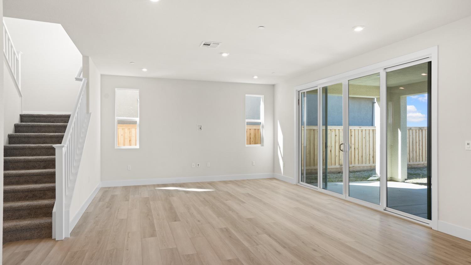 Detail Gallery Image 13 of 46 For 2519 Wisteria Dr, Lodi,  CA 95242 - 4 Beds | 3/1 Baths
