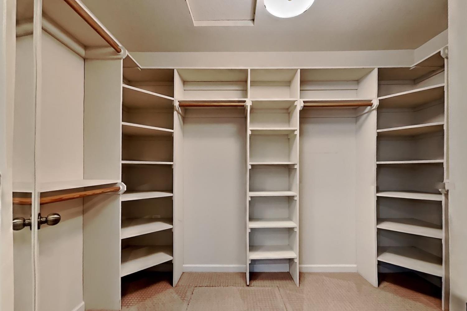 Detail Gallery Image 79 of 92 For 2100 Sherwood - a Ave, Modesto,  CA 95350 - 3 Beds | 2/1 Baths