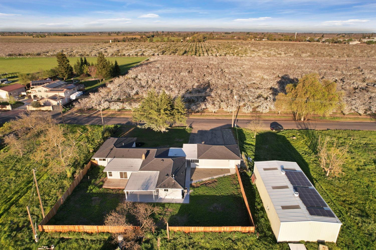 Detail Gallery Image 5 of 74 For 4039 Wilmarth, Stockton,  CA 95215 - 3 Beds | 2 Baths