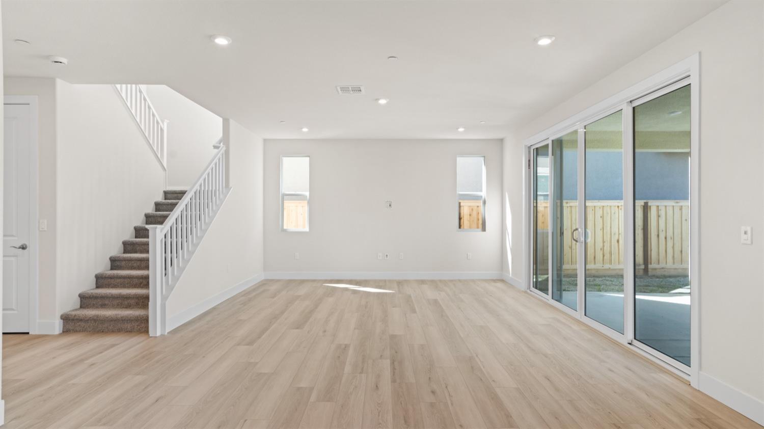 Detail Gallery Image 12 of 46 For 2519 Wisteria Dr, Lodi,  CA 95242 - 4 Beds | 3/1 Baths