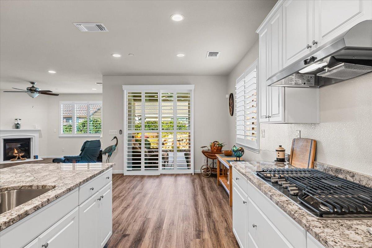Detail Gallery Image 18 of 80 For 2693 Shadow Berry Dr, Manteca,  CA 95336 - 3 Beds | 2 Baths