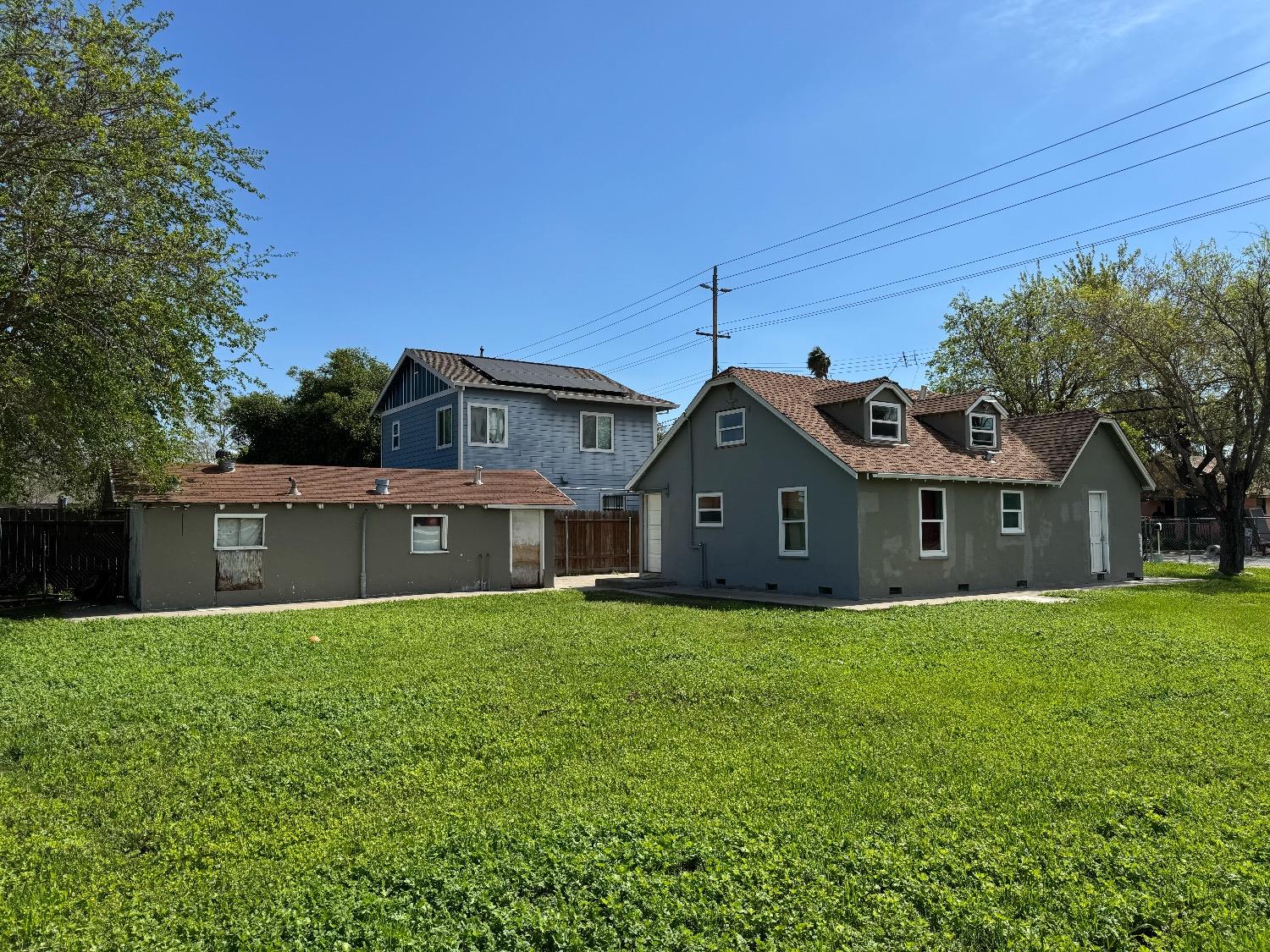 Detail Gallery Image 3 of 3 For 601 Eleanor Ave, Sacramento,  CA 95815 - 2 Beds | 1 Baths