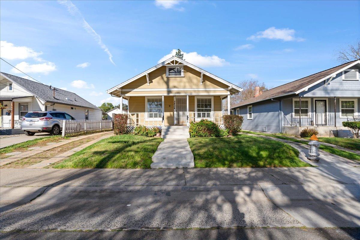 40th Street, Sacramento CA 95817