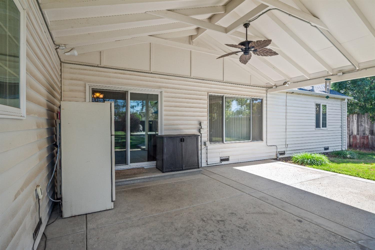 Detail Gallery Image 34 of 39 For 3529 Ridgewood Way, Sacramento,  CA 95821 - 4 Beds | 2/1 Baths