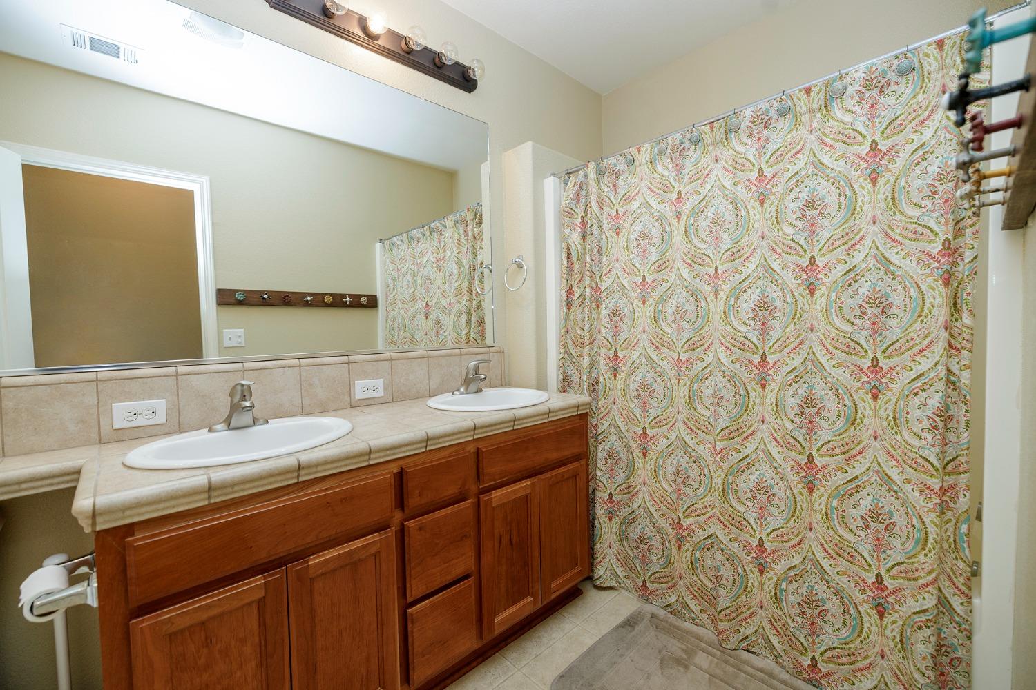 Detail Gallery Image 48 of 79 For 4303 Pimentel Dr, Denair,  CA 95316 - 4 Beds | 2 Baths