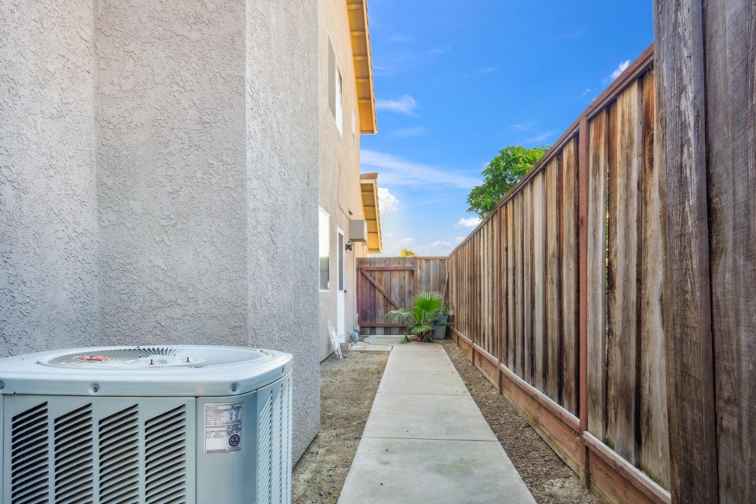 Detail Gallery Image 73 of 82 For 686 Tusky Ave, Los Banos,  CA 93635 - 4 Beds | 3 Baths