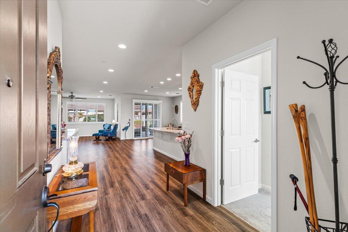 Detail Gallery Image 7 of 80 For 2693 Shadow Berry Dr, Manteca,  CA 95336 - 3 Beds | 2 Baths