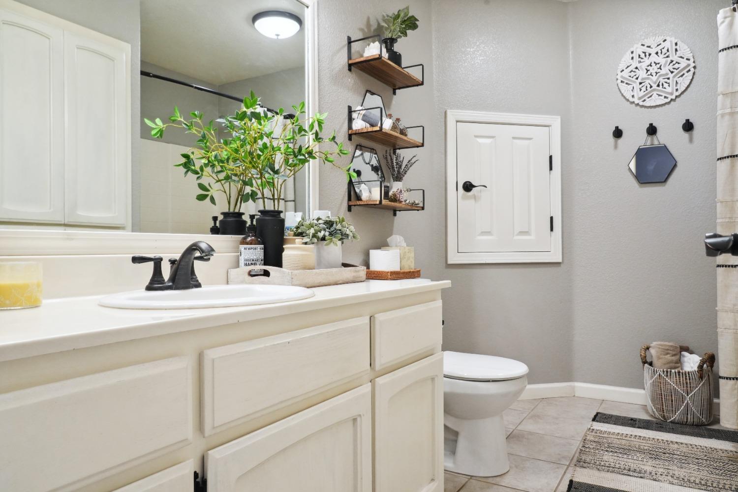 Detail Gallery Image 39 of 82 For 686 Tusky Ave, Los Banos,  CA 93635 - 4 Beds | 3 Baths