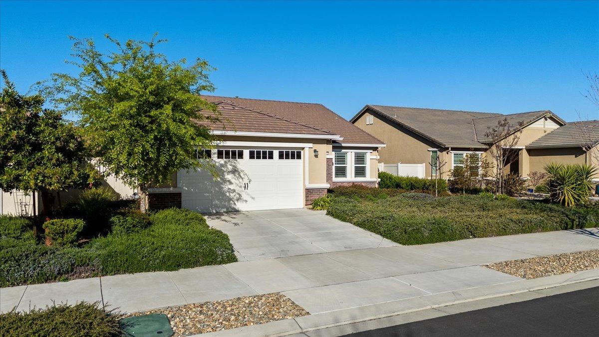 Detail Gallery Image 3 of 80 For 2693 Shadow Berry Dr, Manteca,  CA 95336 - 3 Beds | 2 Baths