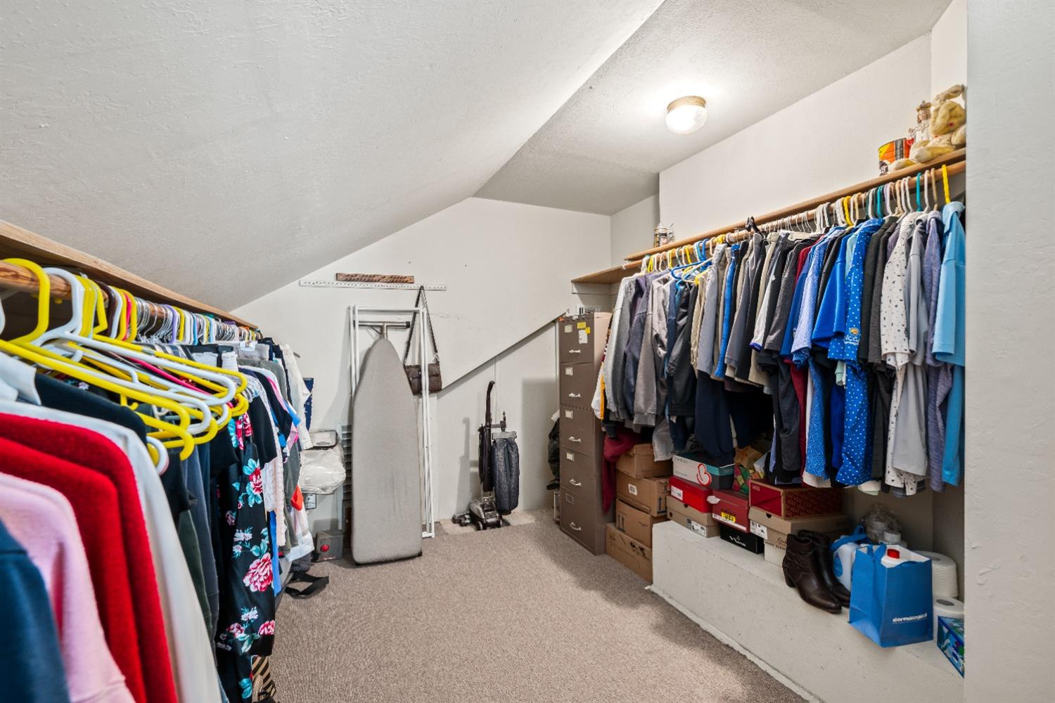 Detail Gallery Image 28 of 39 For 3529 Ridgewood Way, Sacramento,  CA 95821 - 4 Beds | 2/1 Baths