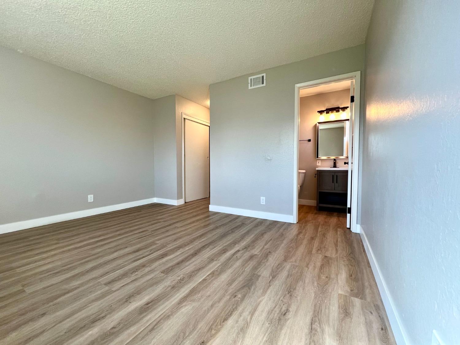 Belt Way, Sacramento, California image 18